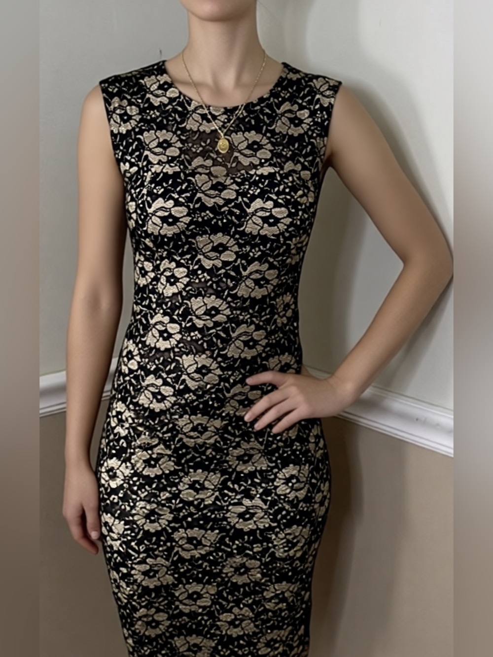 🩵 5 for $25! Leyva Black and Nude Lace Midi Dress